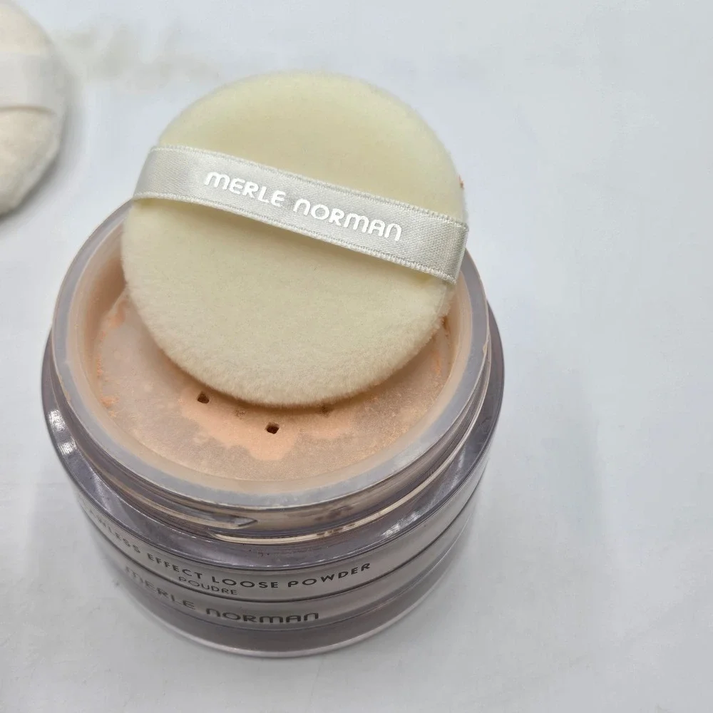 Merle Norman Flawless Effect Loose Powder Translucent Used